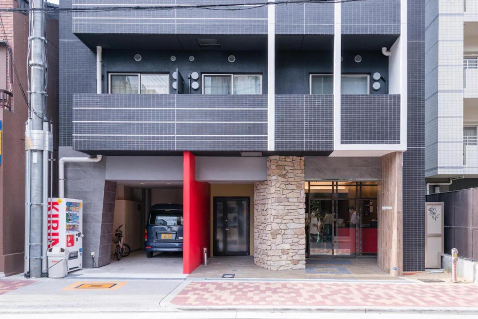 Grandi日本橋 Appartement Osaka Buitenkant foto